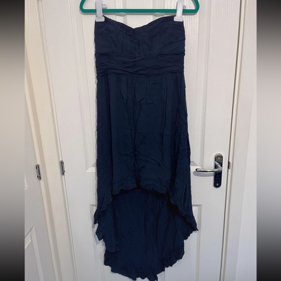 jasmine london Dresses & Skirts - Navy blue dress size L
Short at the front long hanging at the back
